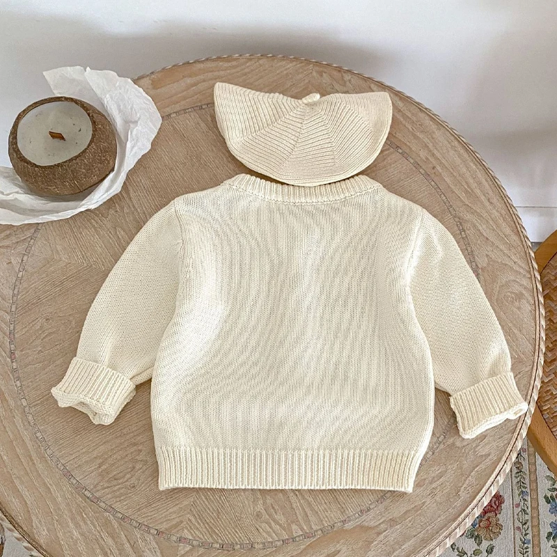 New autumn baby clothing, 0-3 year old female baby, knitted sweater jacket, cherry embroidered knitted long sleeved jacket