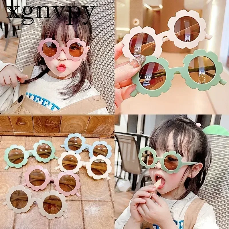 xgnvpy    Cute Sun Glasses for Kids - Sunflower Design, UV Protection, Fashionable for Boys & Girls