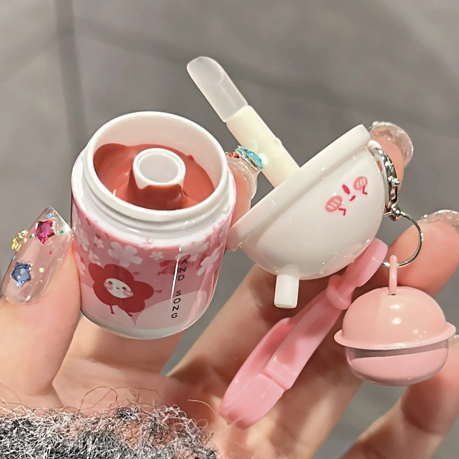 Heallor Matte Velvet Lip Gloss Cute Milk Tea Cup Keychain Długotrwała pomadka w płynie Sexy Lip Tint Lip Glaze Koreański makijaż Cos