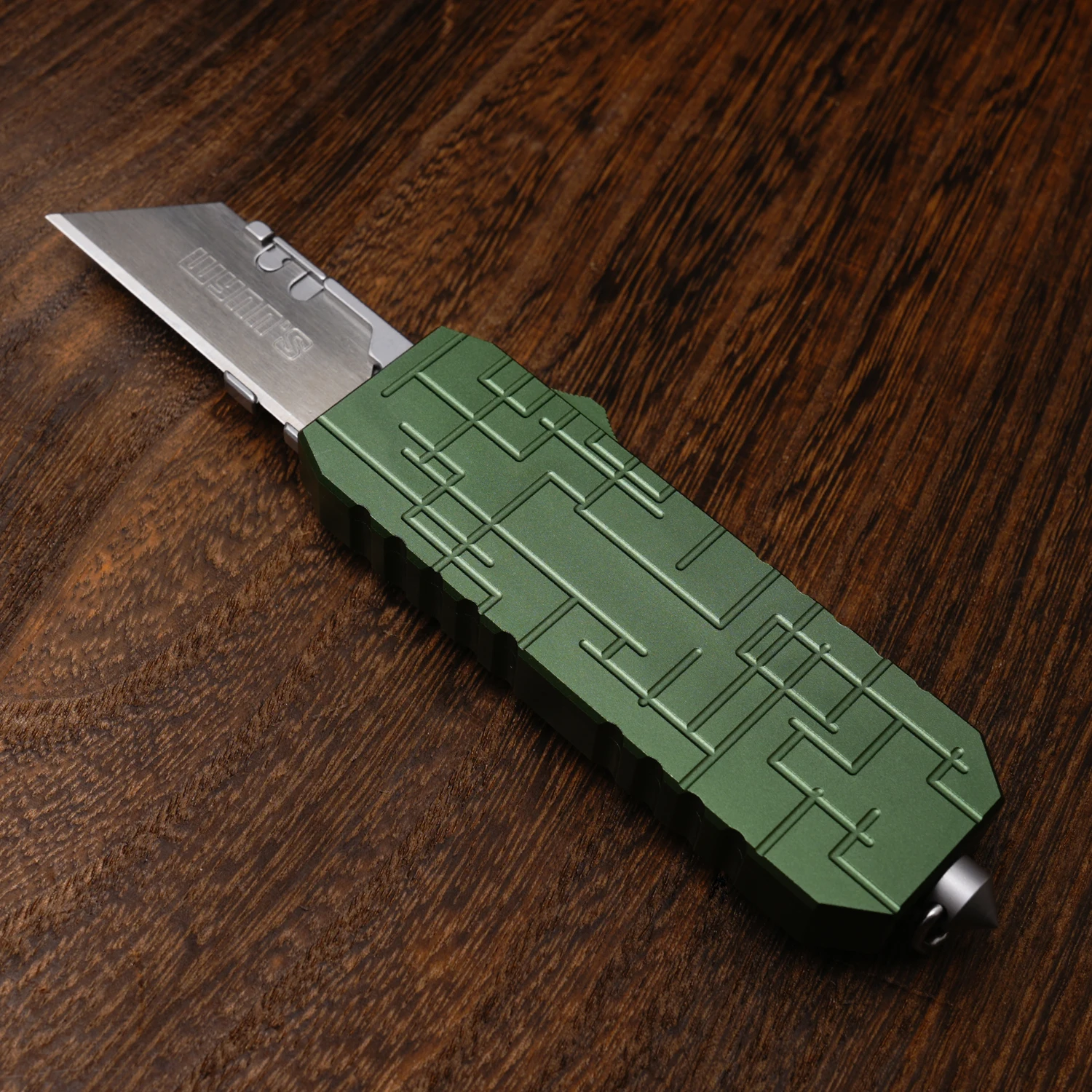 TGZUO Brand Aluminum Handle Green Cutter knife Utility knife Fruit Knife Woodworking Tool Knife SK5 Steel Blade With clip