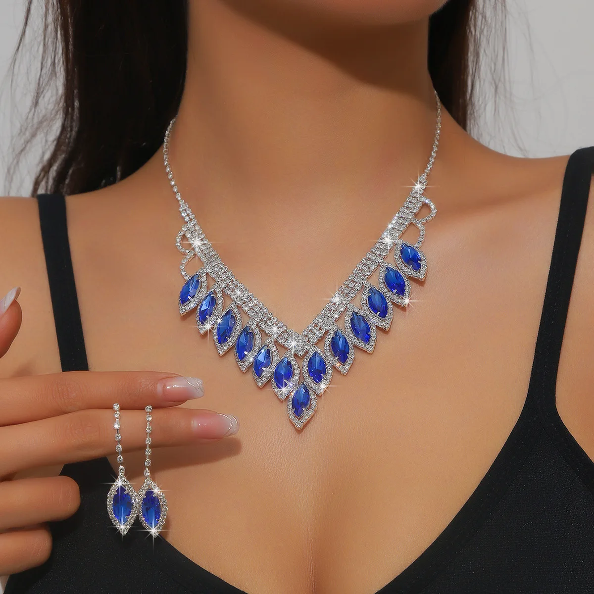 

3Pcs Bridal necklace set earrings jewelry set banquet dress set chain fashion match delicate jewelry