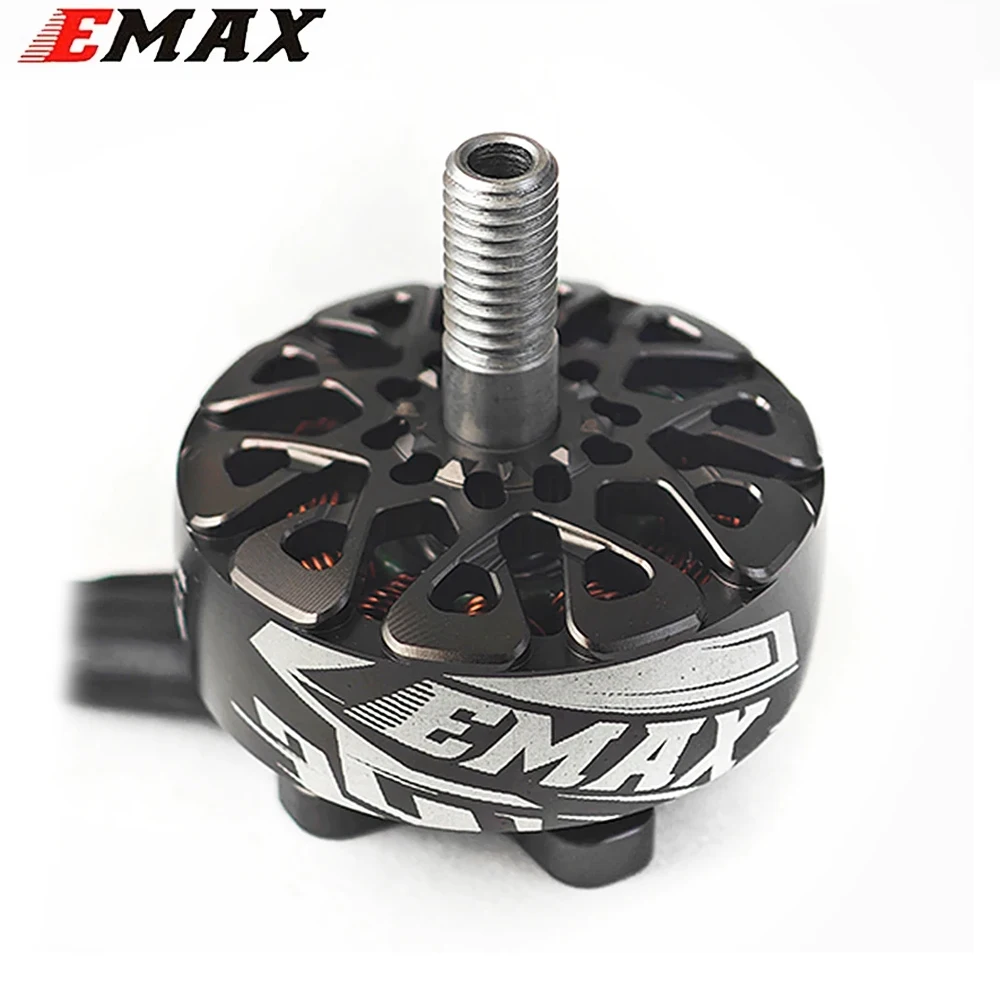 EMAX ECOIII 2207 1700KV / 1900KV / 2400KV 3-6S Brushless Motor Compatible 5-5.5inch Propellers for 5inch RC FPV Racing Drone - image 1 of 5