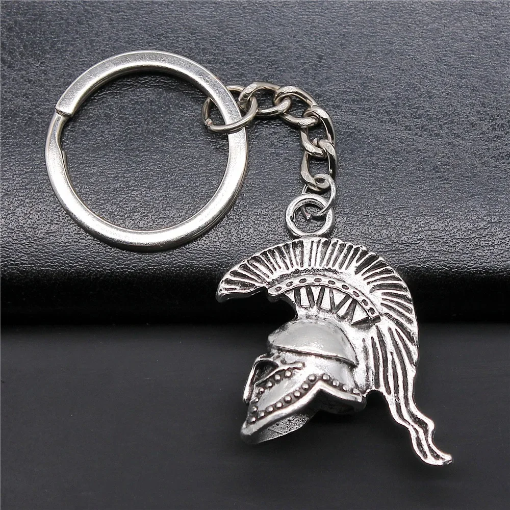 

1PCS Spartan Roman Helmet Warrior Greek Gladiator Alloy Keychain Jewelry Charm Keyring Party Birthday Gift for Men New Fashion