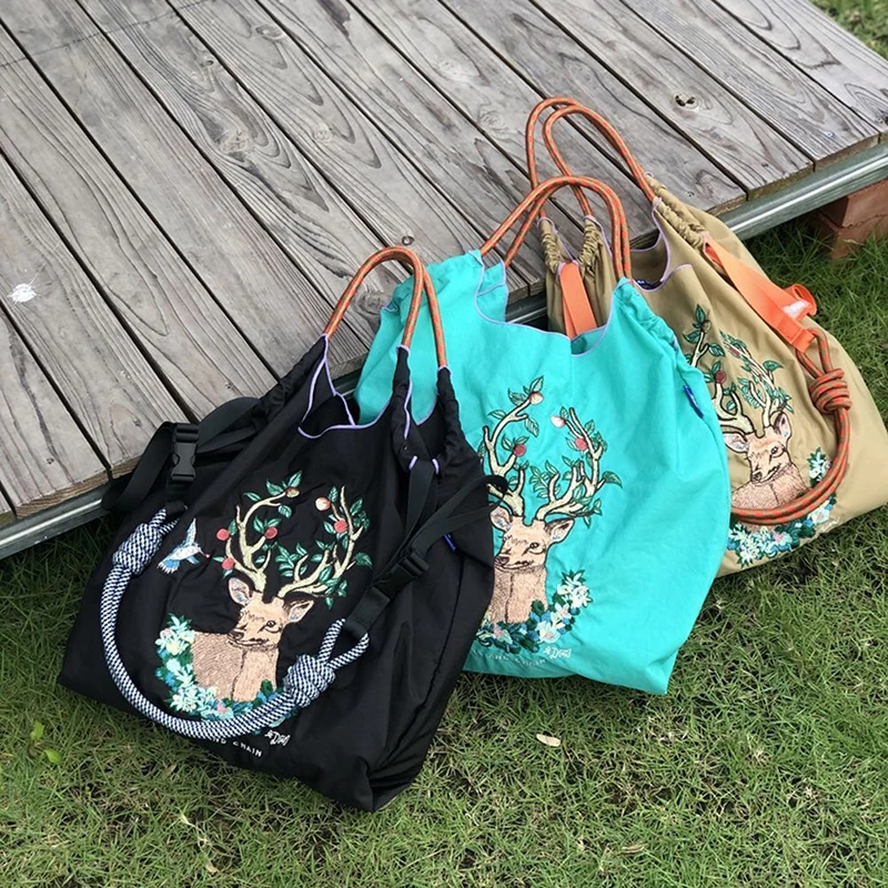 

Ball Chain Elk Canvas Bag Kawaii Large Capacity Handbag Commuter Fashion Cute Nylon Shoulder Embroidered Shopping Bag Girls