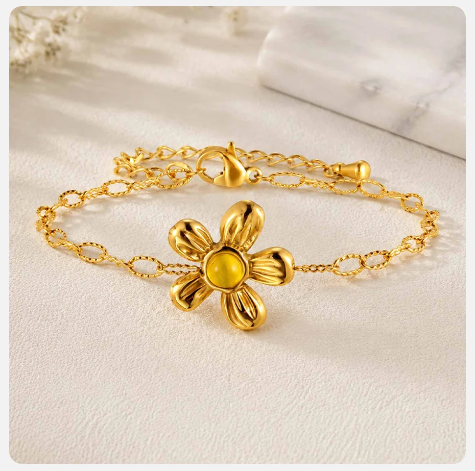 VNOX Minimalistisches 18K vergoldetes Blumenarmband für Frauen, trendiges gelbes Kristall-Blumenkettenarmband, Boho-Ästhetik-Schmuck – Detail 5