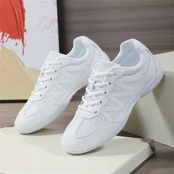 ARKKG kızlar beyaz Cheer ayakkabı eğitmenler nefes eğitim dans tenis ayakkabıları hafif gençlik Cheer rekabet Sneakers