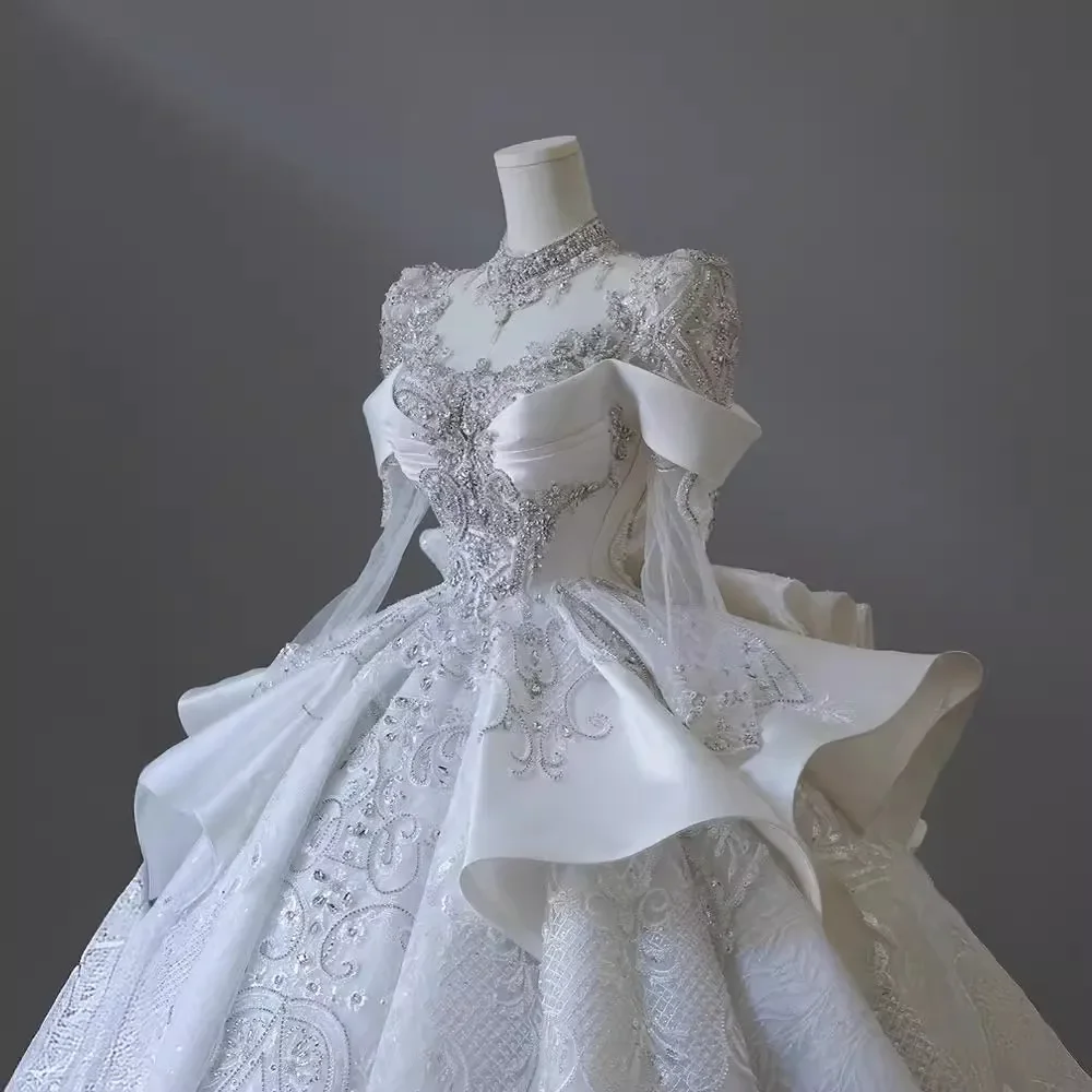 Luxury A-Line Decal 3D Crystal Bead Decoration Princess Wedding Dress Sexy High Neck Palace Dubai Arab Bride Dress Customized view 3