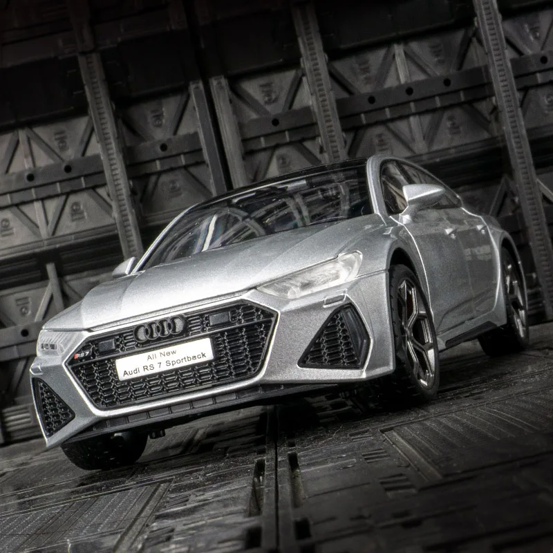 

1:24 Audi RS7 alloy car model ornament collection, doors can be opened with sound and lighting effects, turning to toy cars
