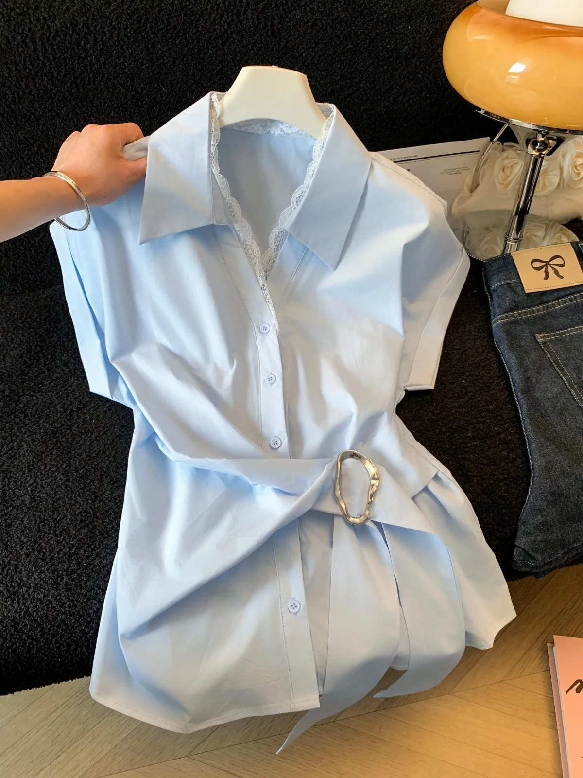 

Commute Lace Shirt Short Sleeve Women Summer High Fashion Irregular Belted Waist Top Korean Style Slim Fit Neck Open Car...