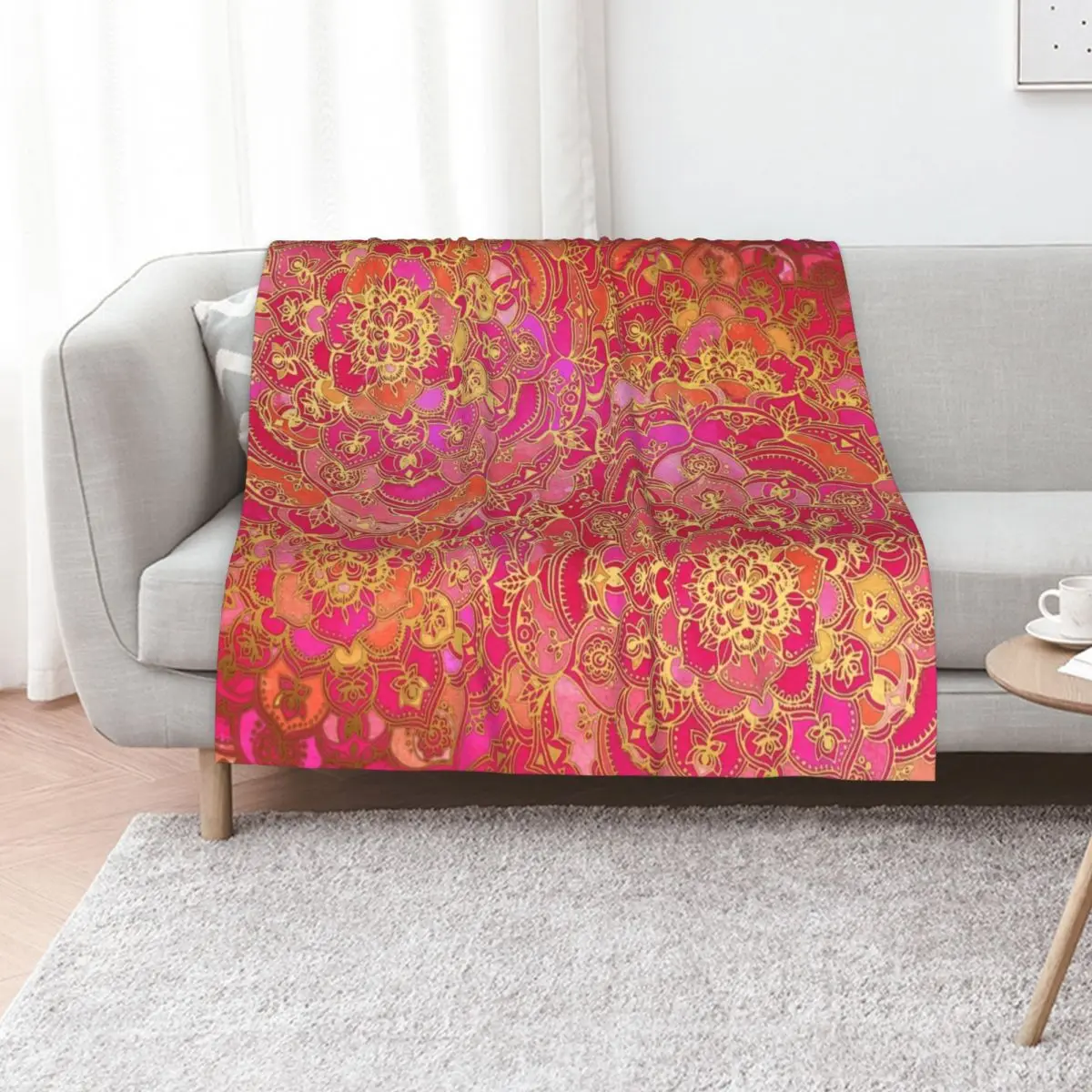 

Hot Pink and Gold Baroque Floral Pattern Throw Blanket Soft Beds Sofa Quilt Soft cosplay anime Blankets
