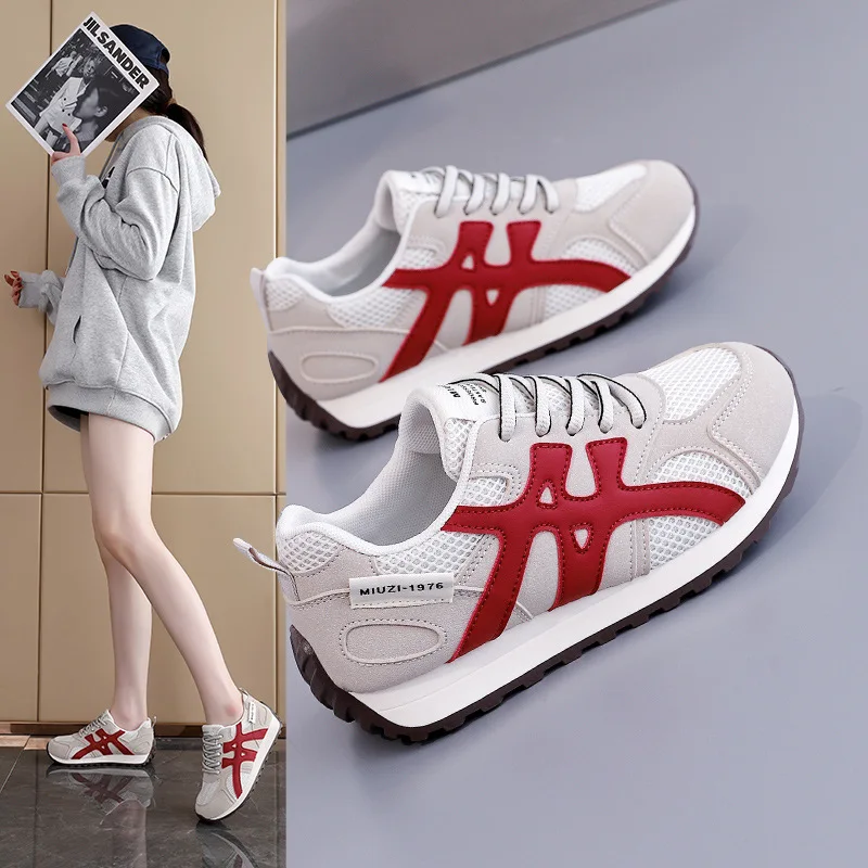 

Ladies Vulcanized Shoes Fashion New Korean Version Student Casual Sports Versatile Forrest Gump Board Shoes Street Photo