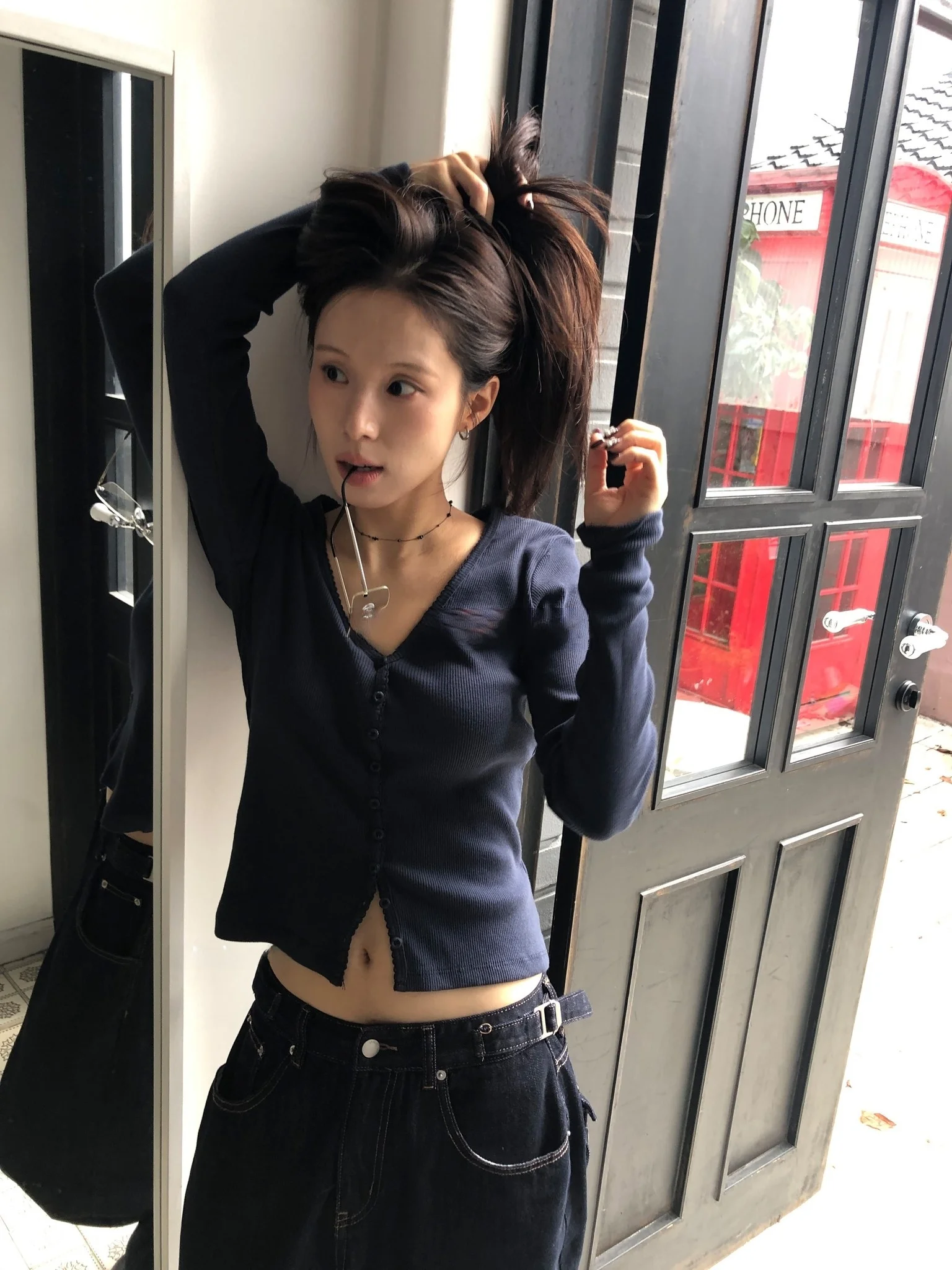 Cseta de Manga Larga Ajustada con Cuello en V, Estilo Cárdigan con Botones, Moda Coreana, Borde con Pequeñas Flores, Diseñ...