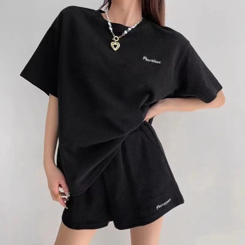 

Women's Summer Casual Sports Short Sleeve Loose Wide Leg Shorts Two-piece Set