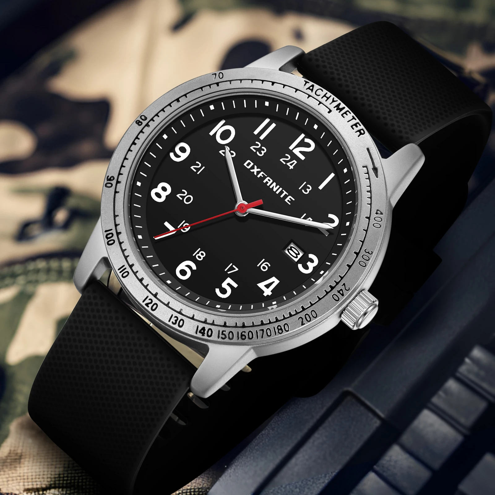 Top  design classic military  field watch for men, quartz  movement, calendar, water-resistant, 24-hour  format, silicone strap.