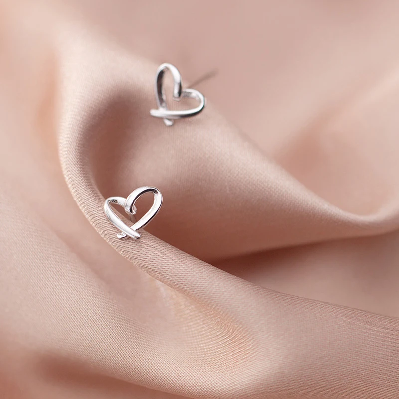 Modian klasyczna linia Tiny Design serca proste kolczyki dla kobiet urok 925 srebro szpilki ucha koreański Fine Jewelry — zdjęcie 3