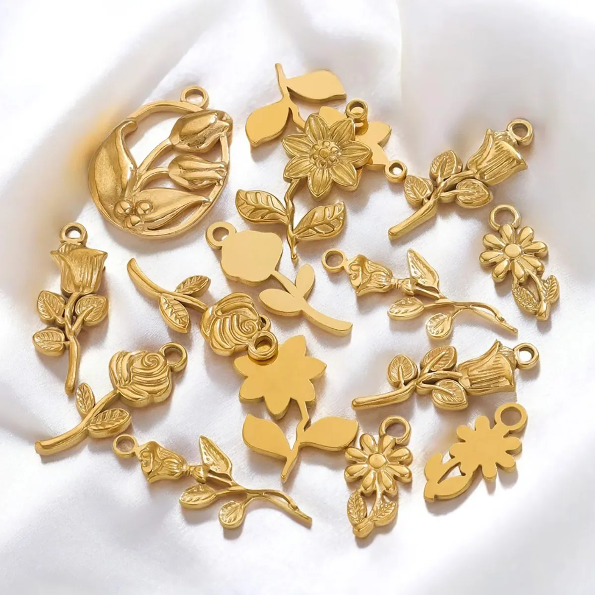 4-5pcs Stainless Steel Rose Charm Waterproof Gold-plated DIY