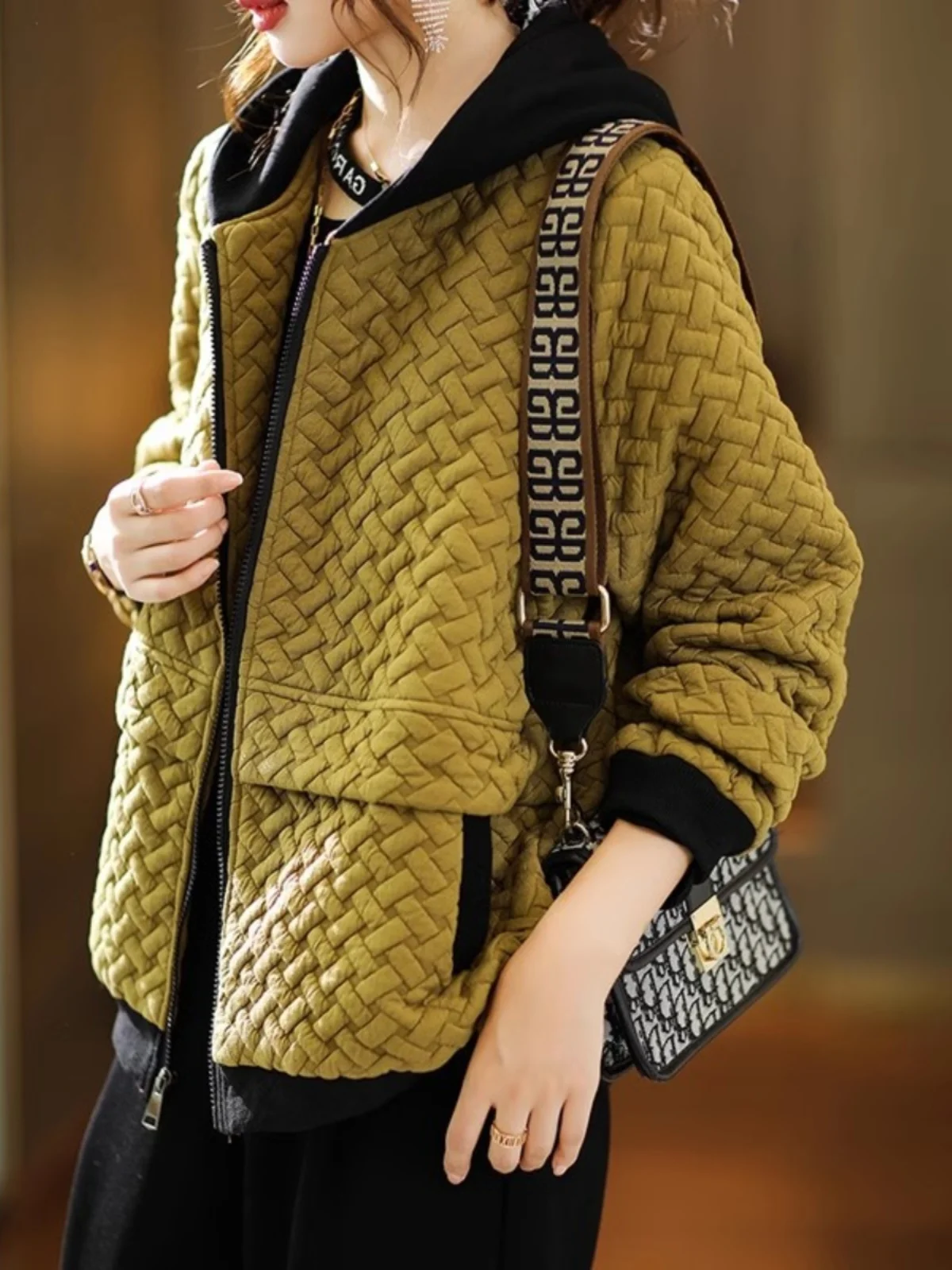

Chic Design Spring Autumn Loose Bubble Pleated Jaet for plus Size Women Casual Comfortable Denim Outerwear Collar Zipper