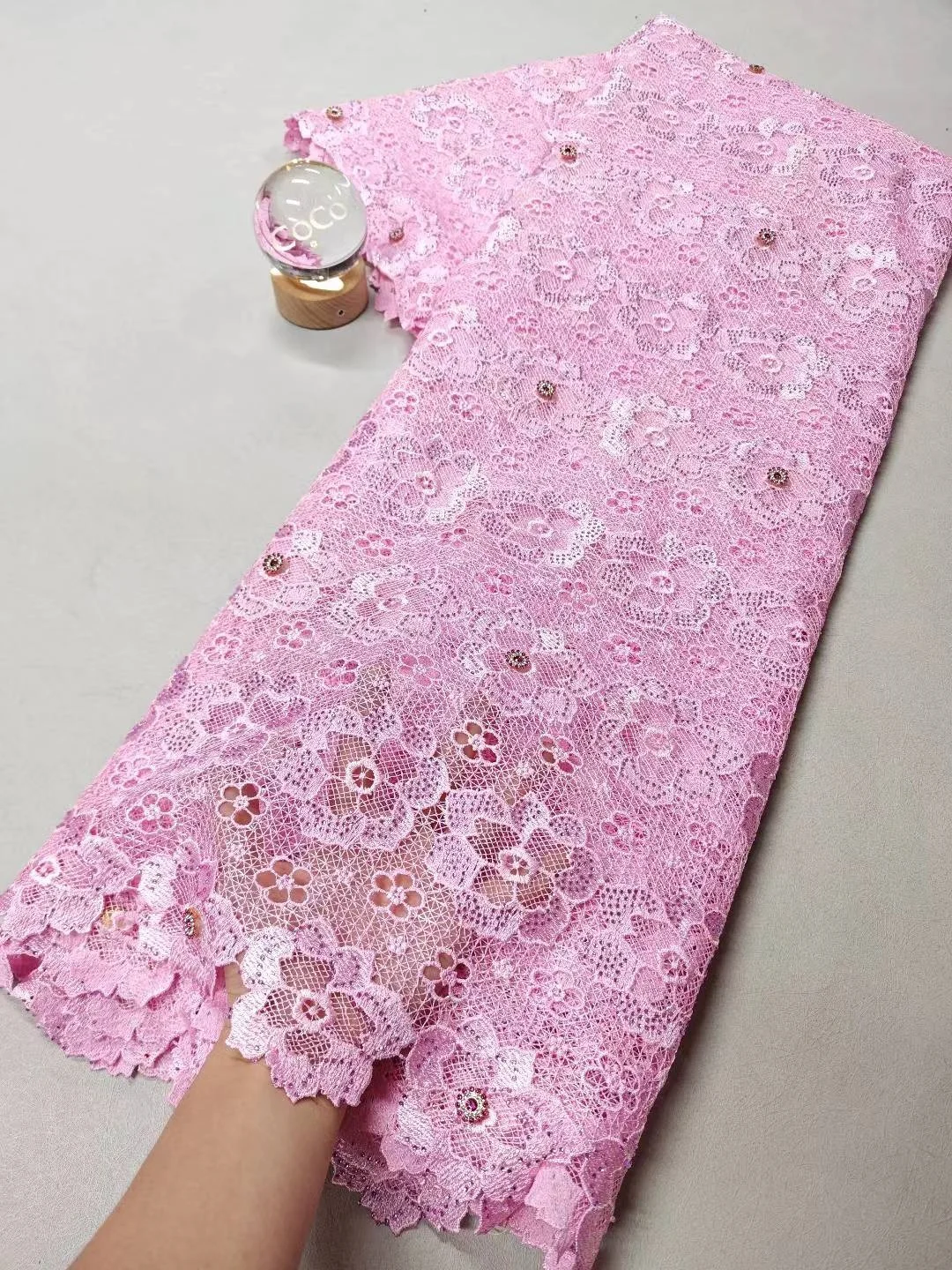 

2025New Arrival Nigerian African French Guipure Tulle Lace Fabric Sequins Beaded Embroidery for Luxury Wedding Party Dress 5Yard