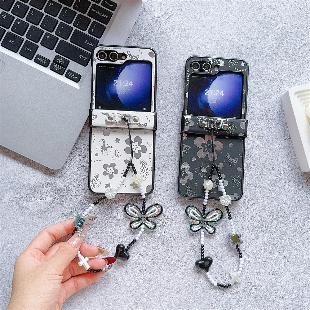Butterfly Love Flower PU Leather Cover with Heart Pearl Wrist Chain Strap Bracelet For Samsung Galaxy Z Flip 6 5 4 3 Phone Case