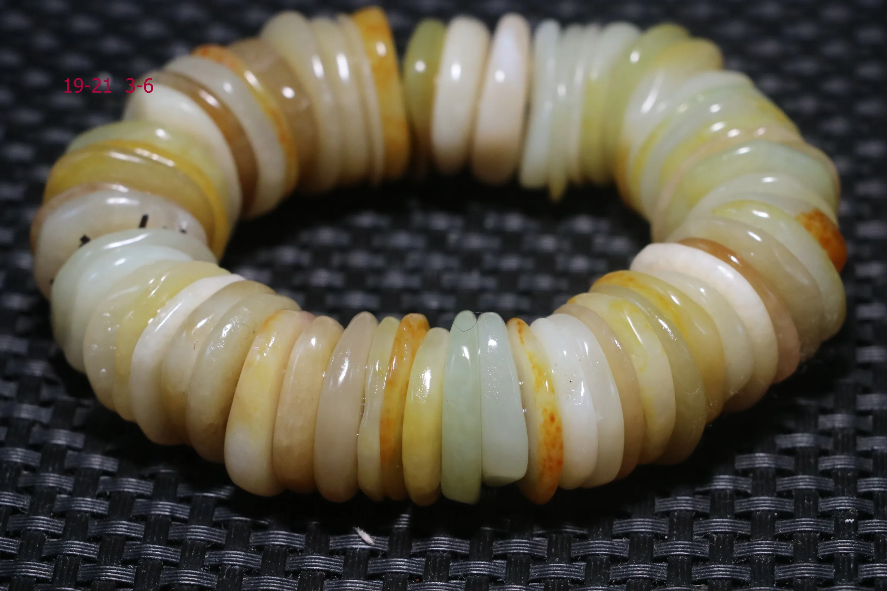 

1005009723053886 Китайский винтажный стиль Старый нефрит Большая удача Летающая тарелка из бисера Большой браслет Нить Амулет Драгоценный камень