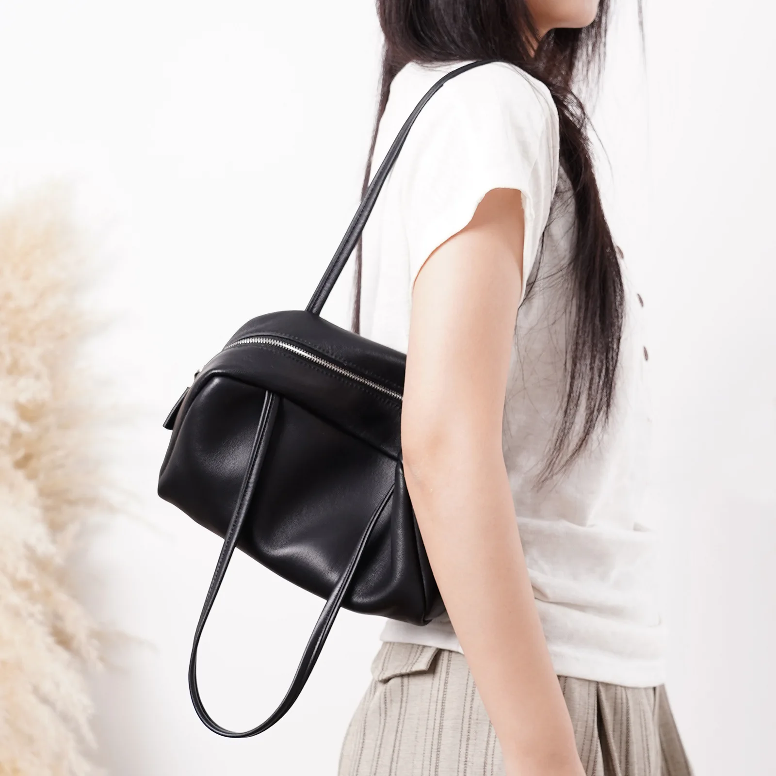 New Genuine Leather Women Shoulder Bag Large-capacity Fashion Classic Bowling Bag Korean Version Lambskin Women Bag W5313