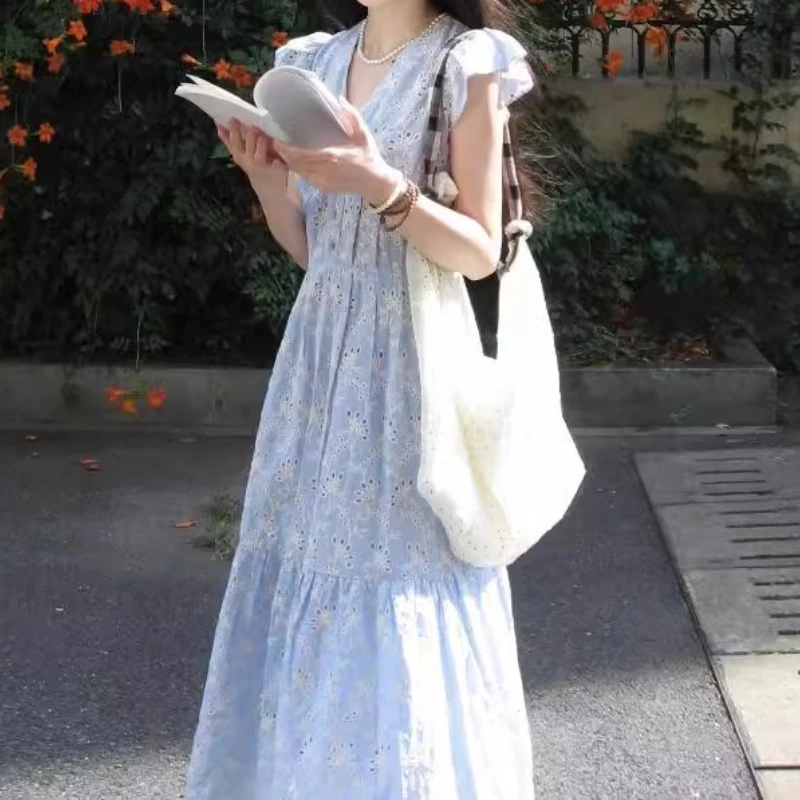 

2025 Новое модное элегантное синее французское платье с вышивкой и цветком, летние тонкие женские струящиеся платья средней длины с высокой талией