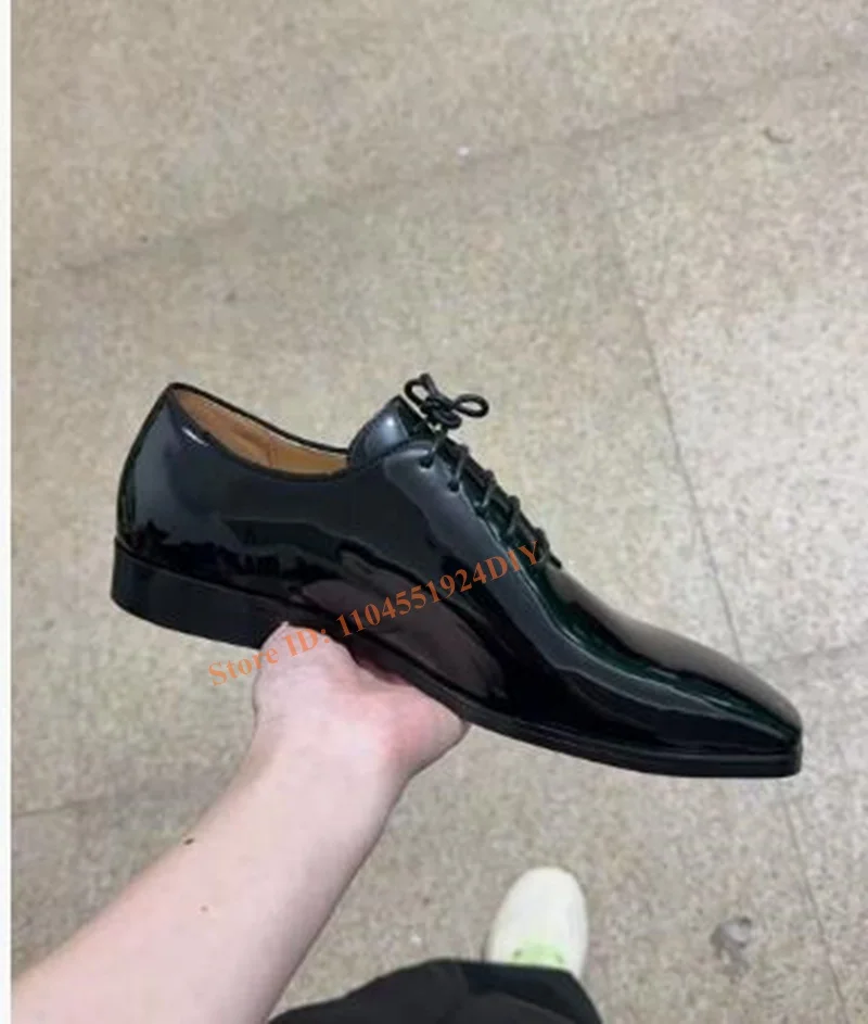 Designer-Slipper mit Nieten und erhöhtem Leder zum Schnüren für Herren, Übergröße 47