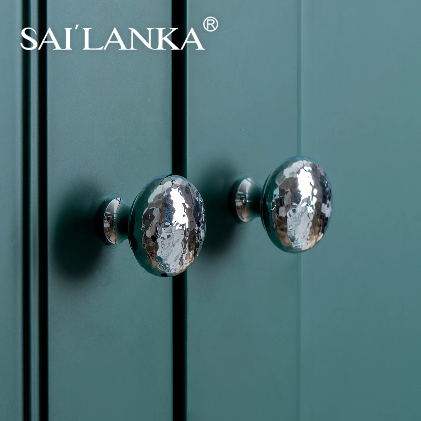 SAILANKA Solid Brass Furniture Handle Polished Finish Hand-hammered Texture Round Single-hole  Cabinet Drawer Vanity Handle