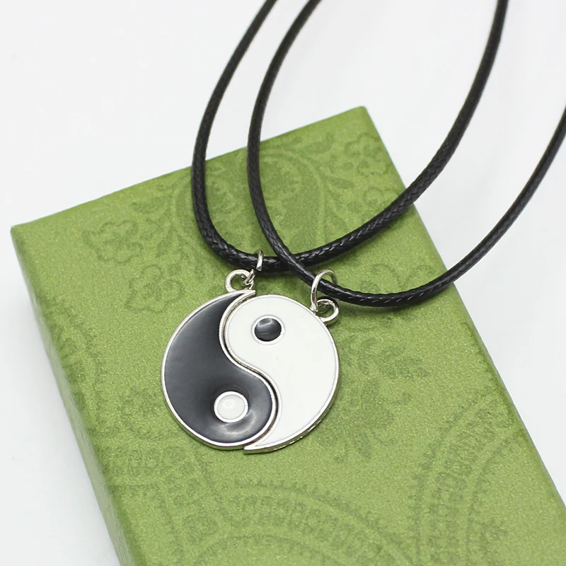 2Pcs Tai Chi Yin Yang Eight Trigrams Pendant Black PU Leather Necklaces Set for Couple Matching Lover Choker Collar Gift