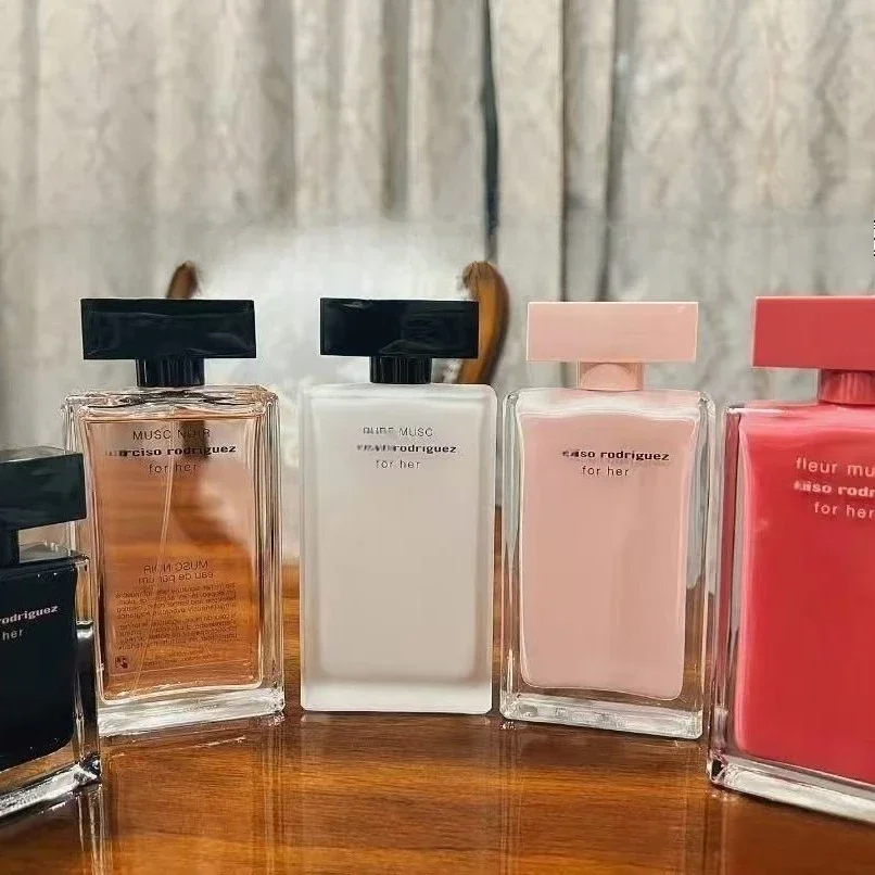 تواليت أنيق من زهور المسك أو دي للنساء، عطر وردي فاخر، عطر ليلاً ونهارًا