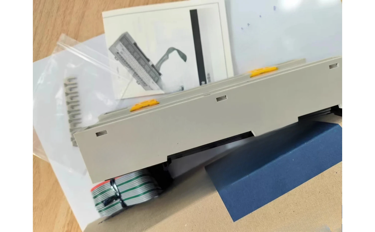 

2026 new IOLINK relay terminal block R16G-NS5A-M R16G-NS5A-S R32C-NS5A