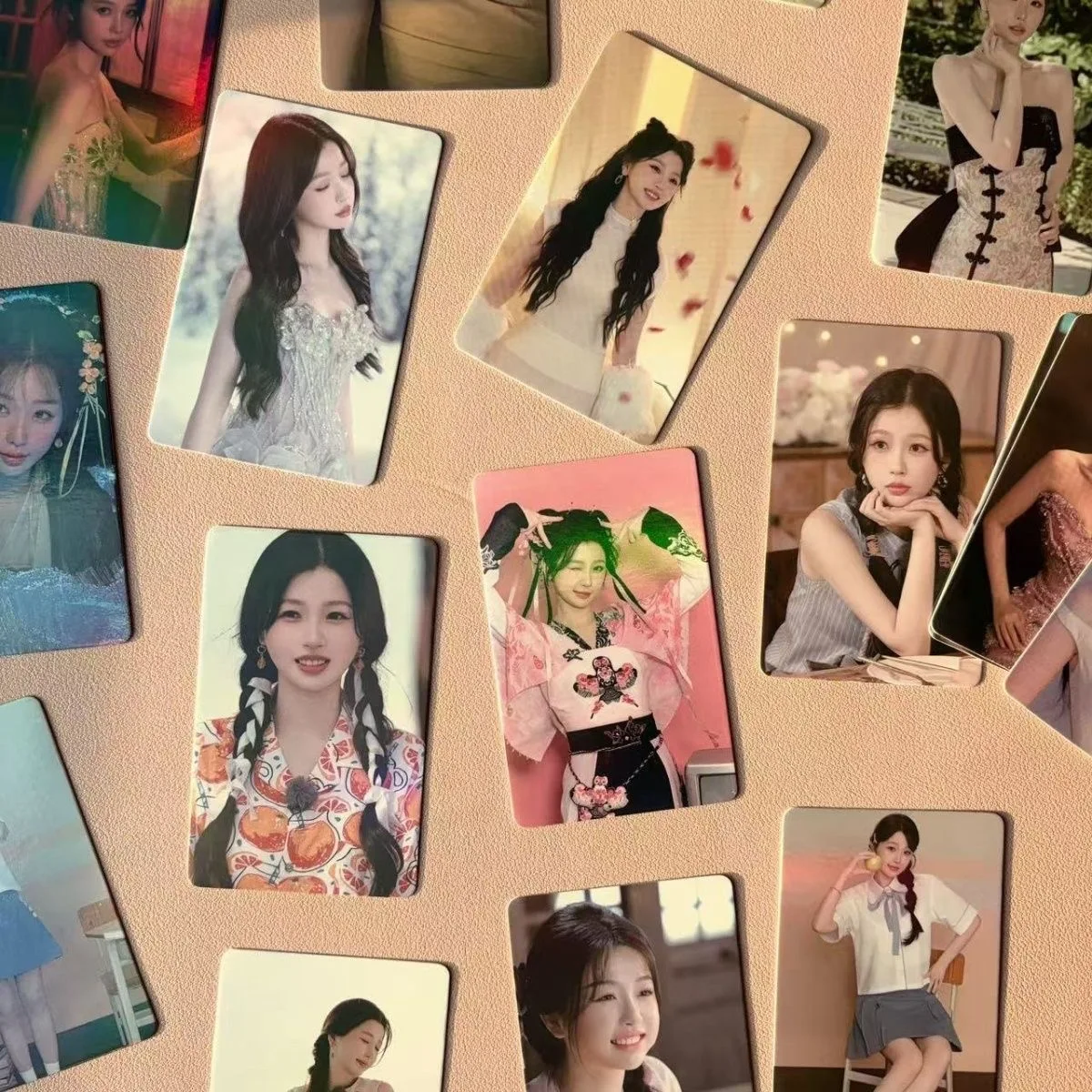 50 pezzi/set Yu Shuxin (Esther Yu) Laser Lomo Card Chinese Idol Photo Card Fans Collection Card