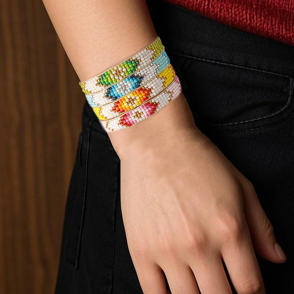 Beaded bracelet Geometry Adjustable Original Bohemia Hand-woven Gradient color Trend Rainbow Arrow Pattern Beaded bracelet