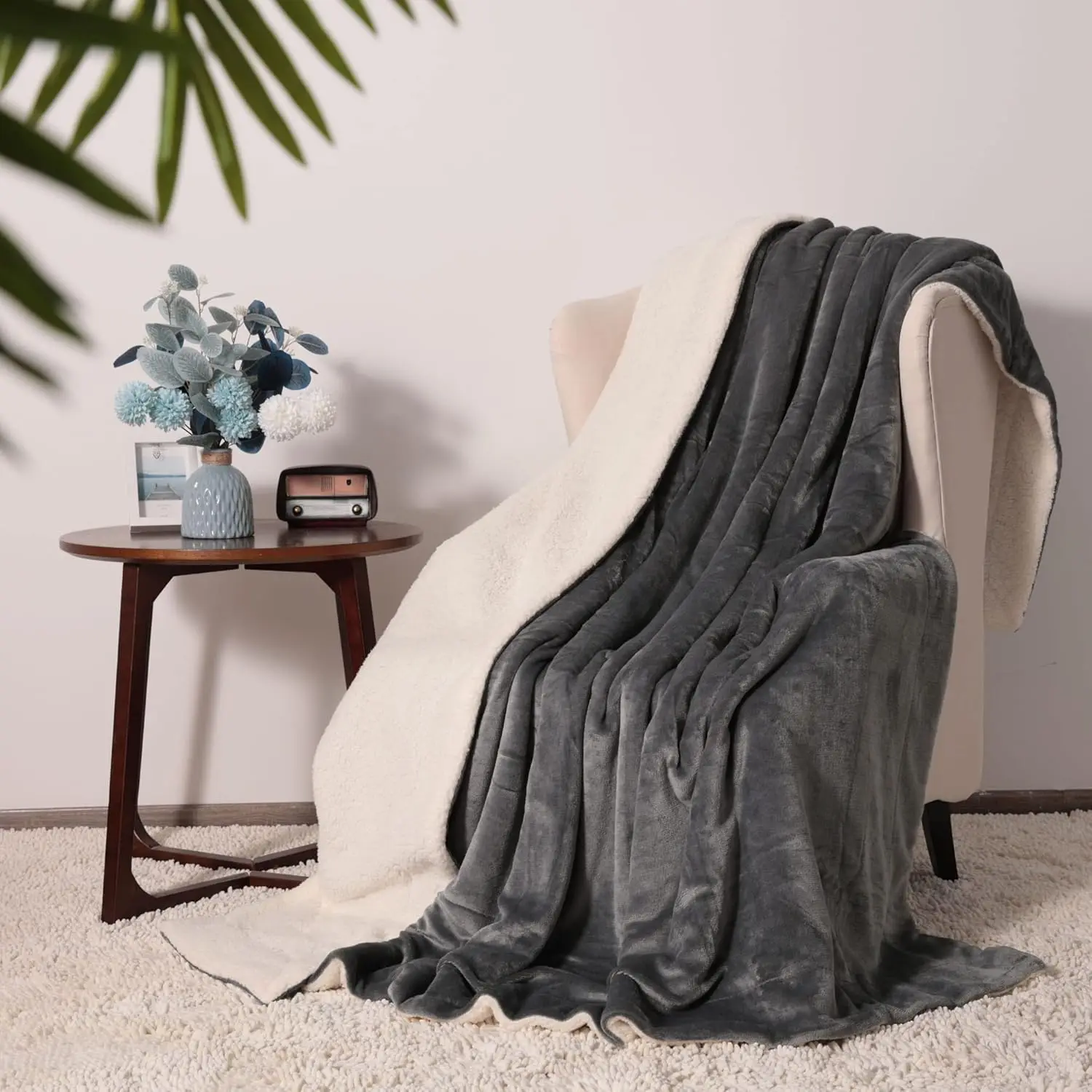 

Blanket for Bed, Reversible Thick Fuzzy Blanket for Winter (Grey,90x108 inches)