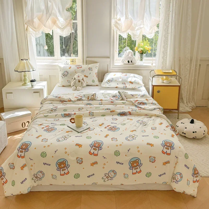 

Cartoon Animal Astronaut Summer Quilt Space Moon Star Air Conditioning Thin Comforter for Girls Boys Kids Soft Skin Friendly