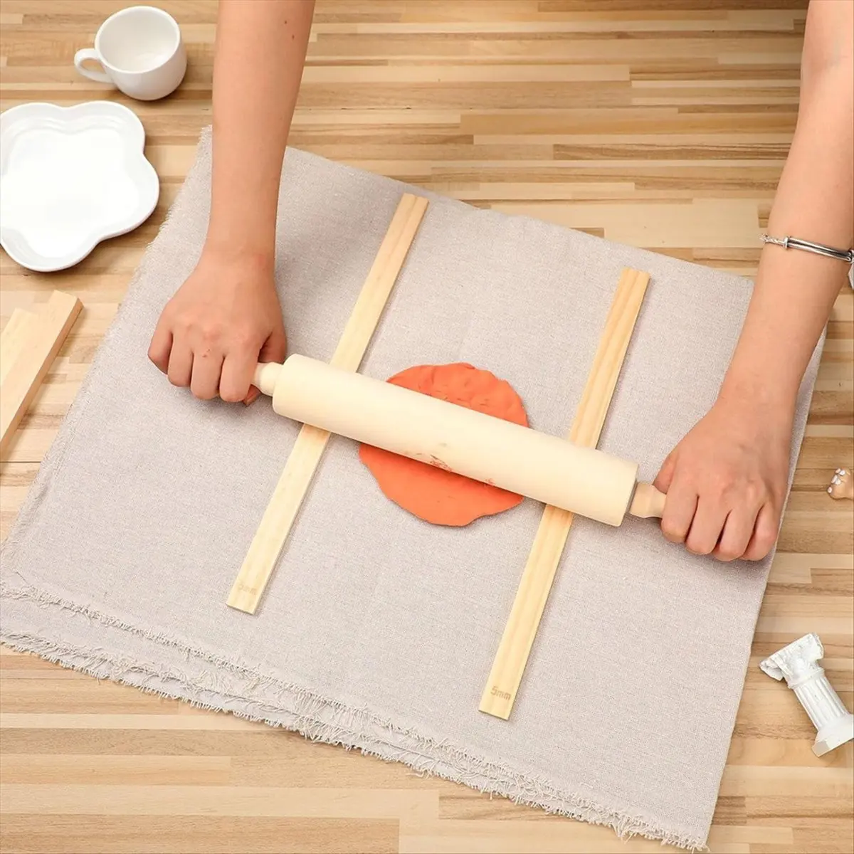 AT16 12 Pcs Pottery Tools 1 Wood Rolling Pin 1 Pottery Wedging Board/Linen Tablecloth and 10 Pcs 5 Size Teaching Rolling