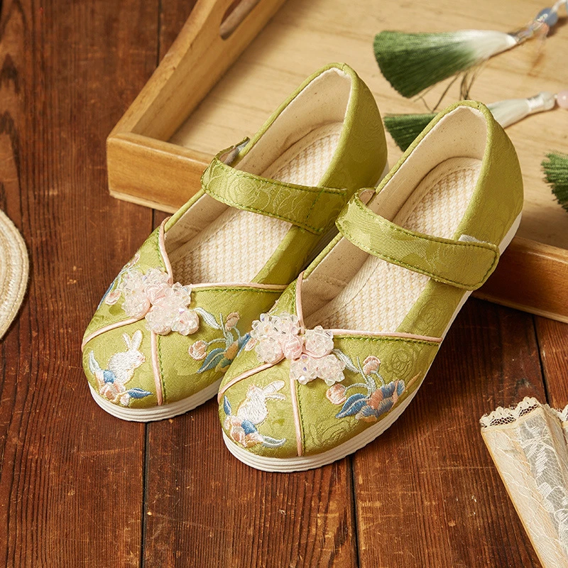 Chinese Style Girls Embroidered Cloth Shoes Sweet Fashion Children Soft-soled Hanfu Shoes Versatile Kids Performance Flat Shoes