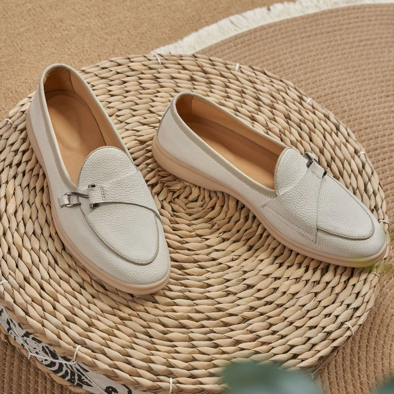 

White Loafers Men Leather Flat Bottomed Fashionable Business Casual Men Shoes