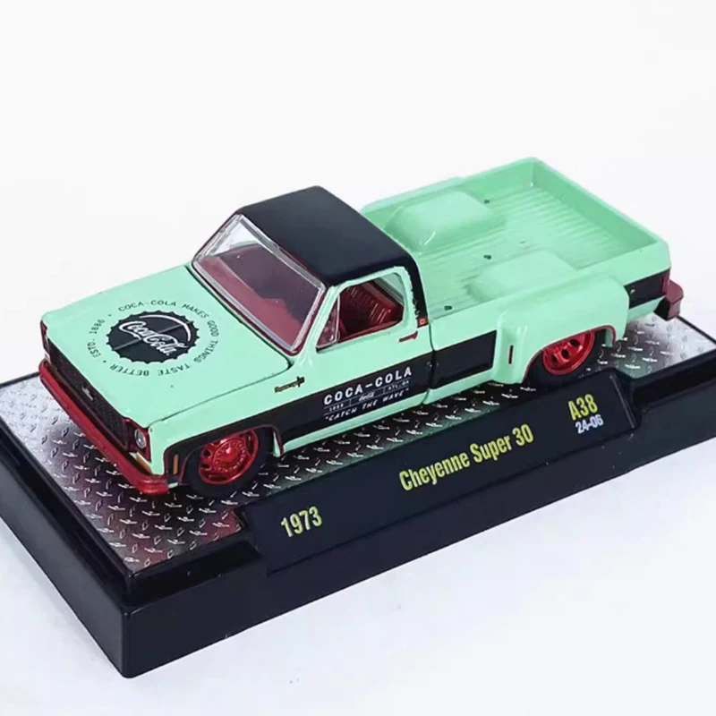 

M2 масштаб 1:64 супер пикап Чеейн из сплава, имитация модели автомобиля, статическая коллекция, украшенная праздничная игрушка, сувенирный подарок