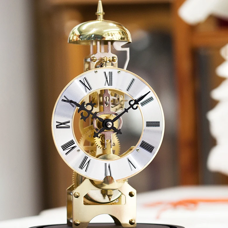 Luxury Nordic Metal Mechanic Table Clocks Living Room Decoration Desk Clock Desktop Bedrooms Headboards Office Accessories