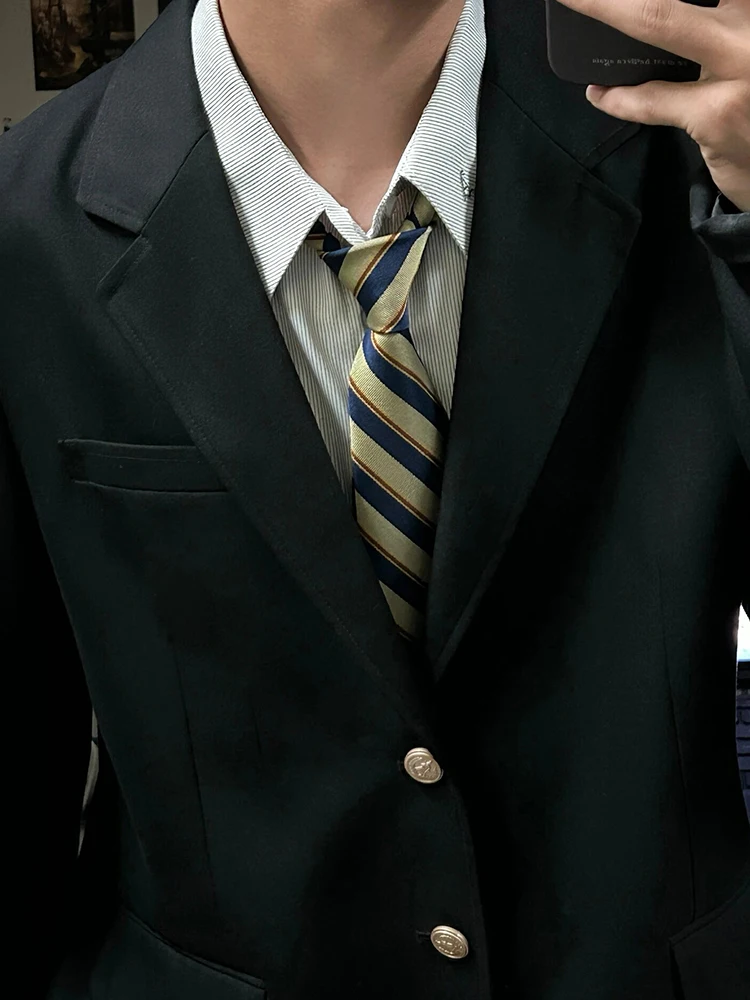 

Casual Men's Black Suit Jacket Student Versatile Youth Fashion Standard Fit Four Seasons Wear Three Button Plain Collar Coat