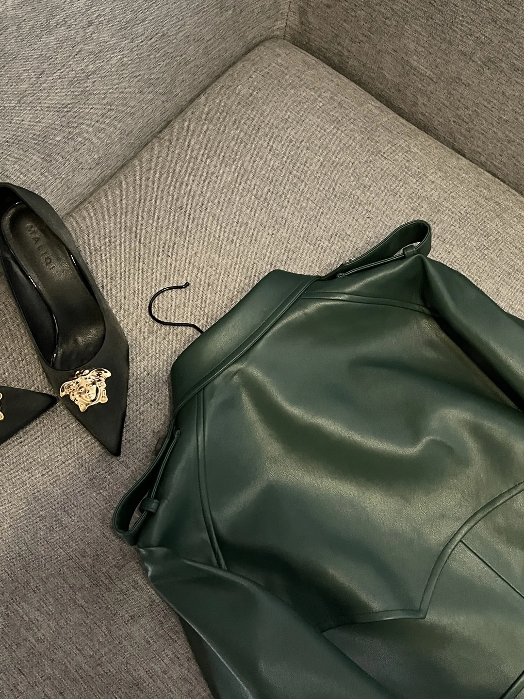 معطف S' مزدوج الصدر بحزام متوسط الطول من الجلد لخريف وشتاء جديد Sle Cleanfit Sle X635 معطف Faion للسيدات