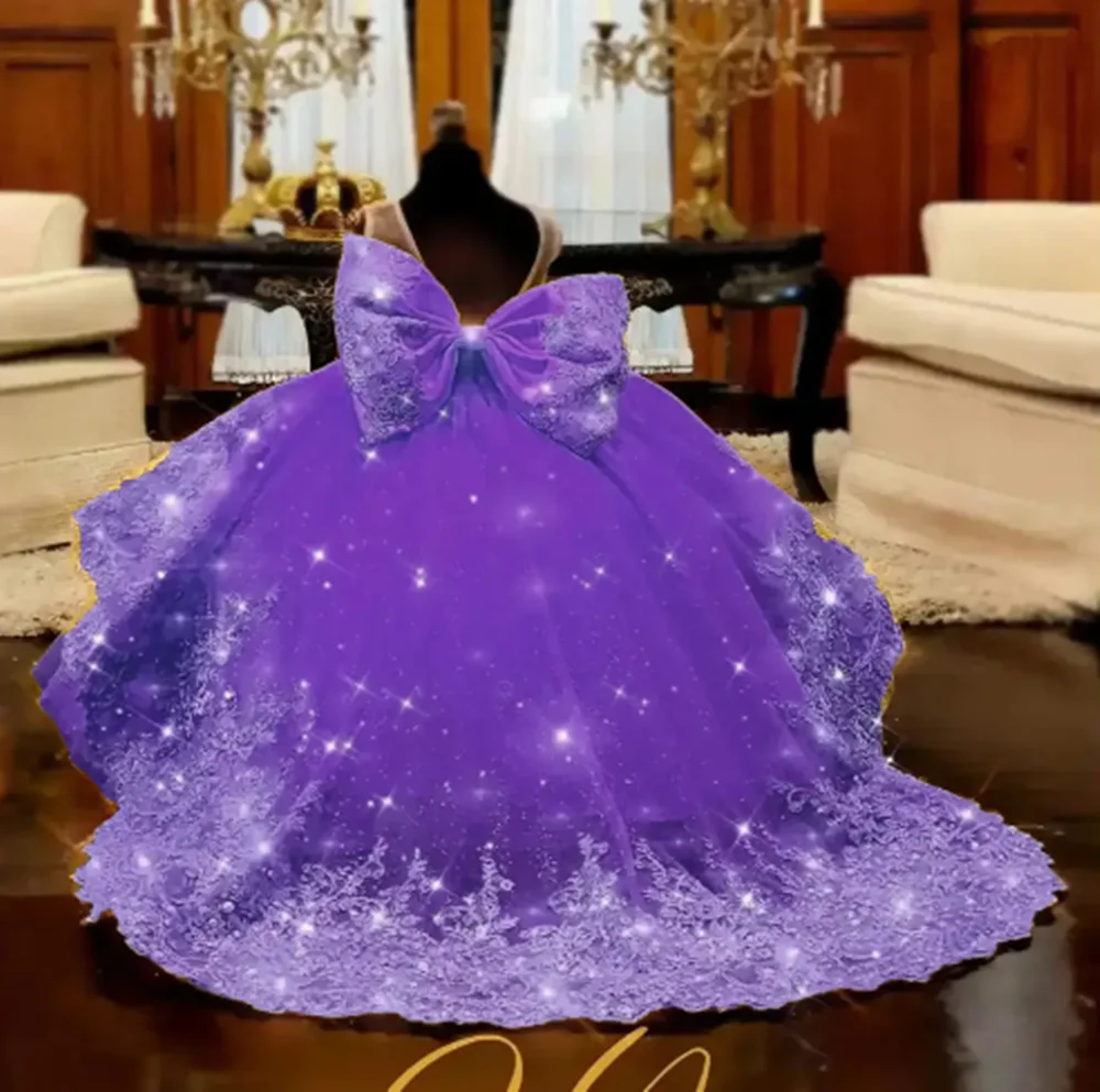 

Customized Purple Flower Girl Dresses For Wedding Gold Appliques Floor Length With Bow Birthday Party First Communion Ball Gown