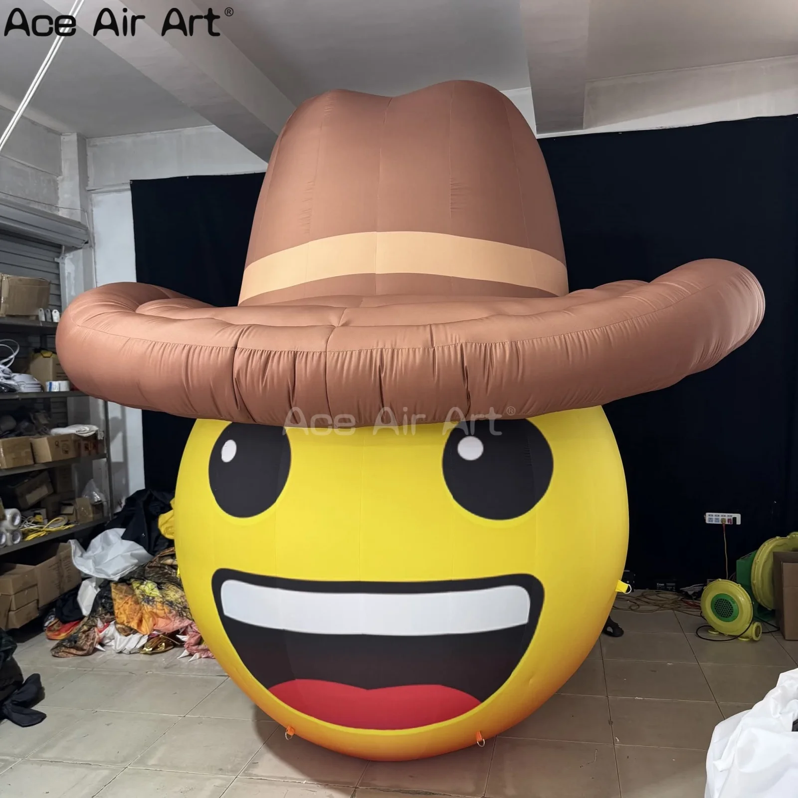 

Надувное счастливое эмодзи с ковбойской шляпой, забавное мультяшное украшение для вечеринок и мероприятий