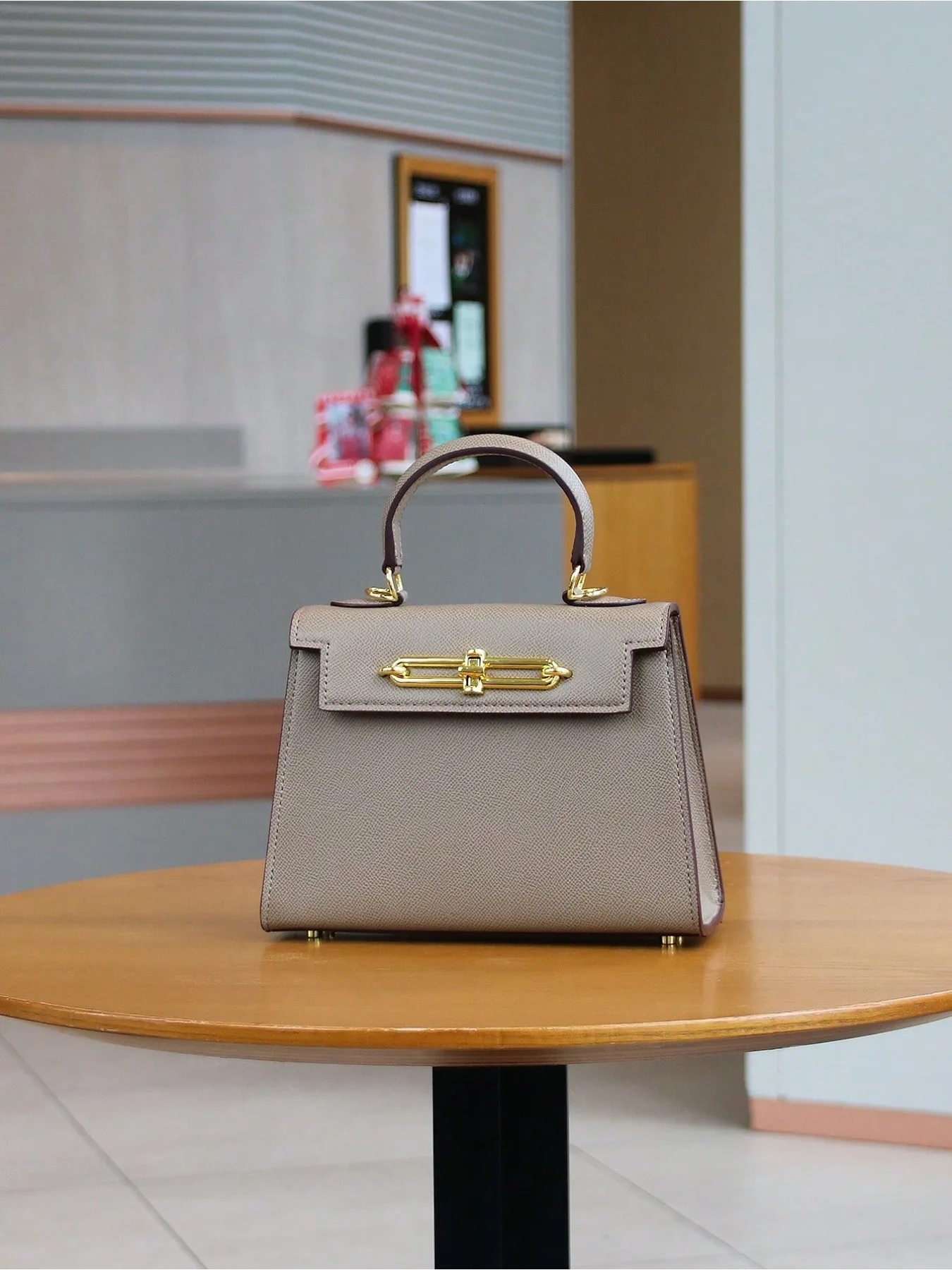 

Модная простая женская квадратная сумка для улицы большой вместимости