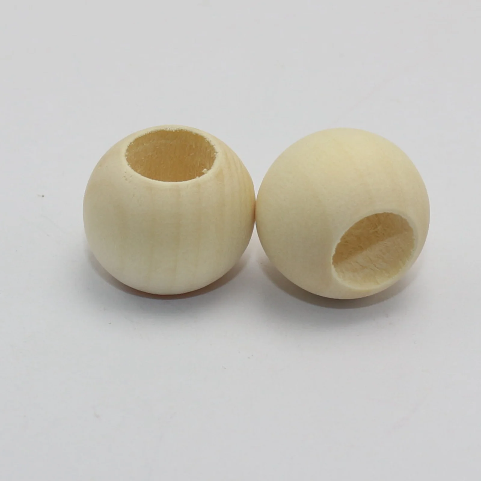 50pcs Wooden Beads Large Hole Unfinished Natural Round Wood Beads 15mm Hole 7mm