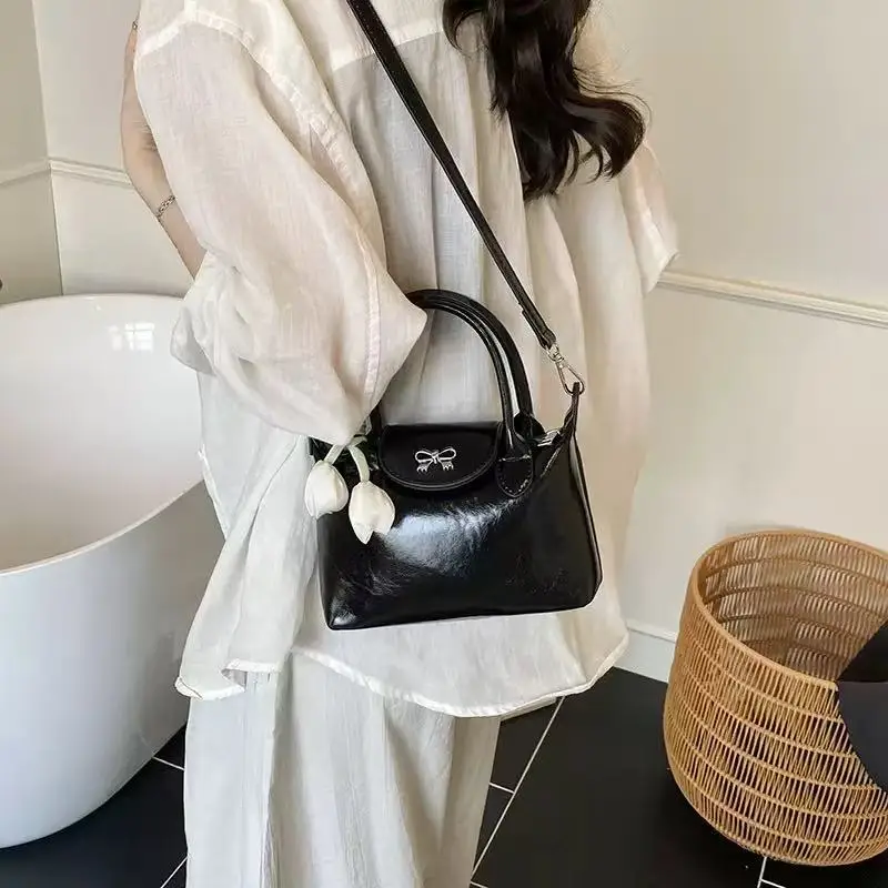 

Ladies' daily one shoulder handbag, casual dumpling bag, storage bag