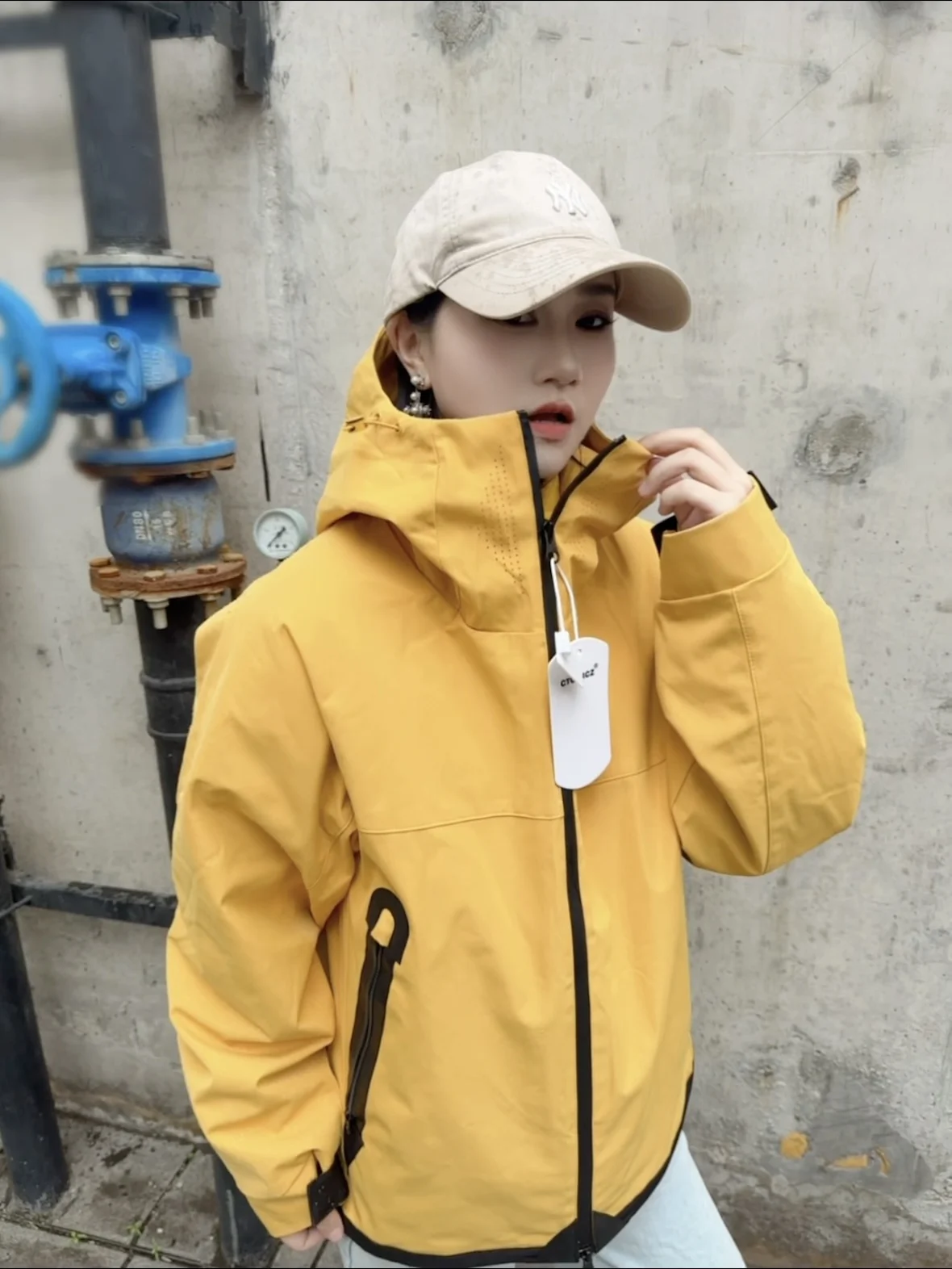 

Легкая уличная одежда для альпинизма: мужская и женская куртка с флисовой подкладкой, водонепроницаемая, дышащая, с проклеенными швами, многослойная верхняя одежда