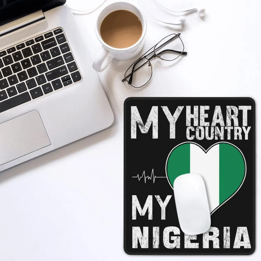 Muismat met Nigeriaanse hartvlag - Premium antislip bureaumat met gestikte randen voor gaming en kantoorgebruik, 7 x 11 inch