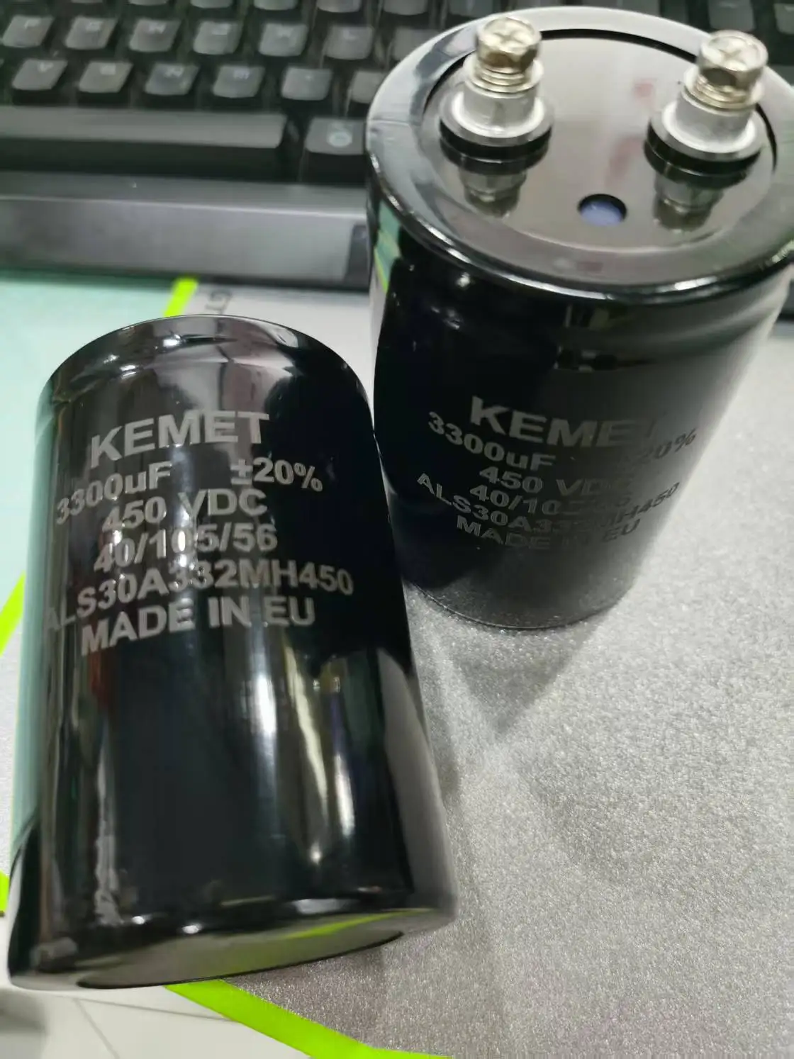 1pcs-lot-new-original-450v3300uf-65x95mm-screw-type-aluminum-electrolytic-capacitor